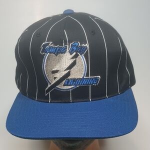 Vintage Rare NHL Tampa Bay Lightning Pinstripe Snapback Hat Starter